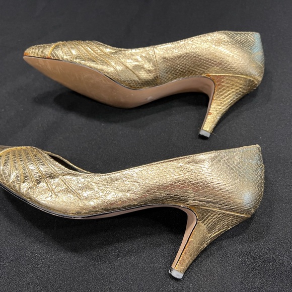 Vintage snakeskin gold heels 5 1/2 M - Picture 4 of 7